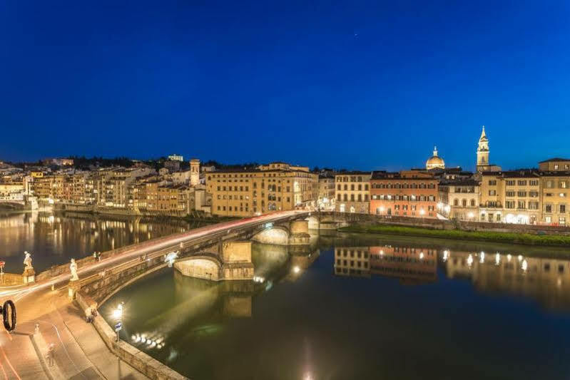 Hotel Bretagna Heritage - Alfieri Collezione فلورنس المظهر الخارجي الصورة