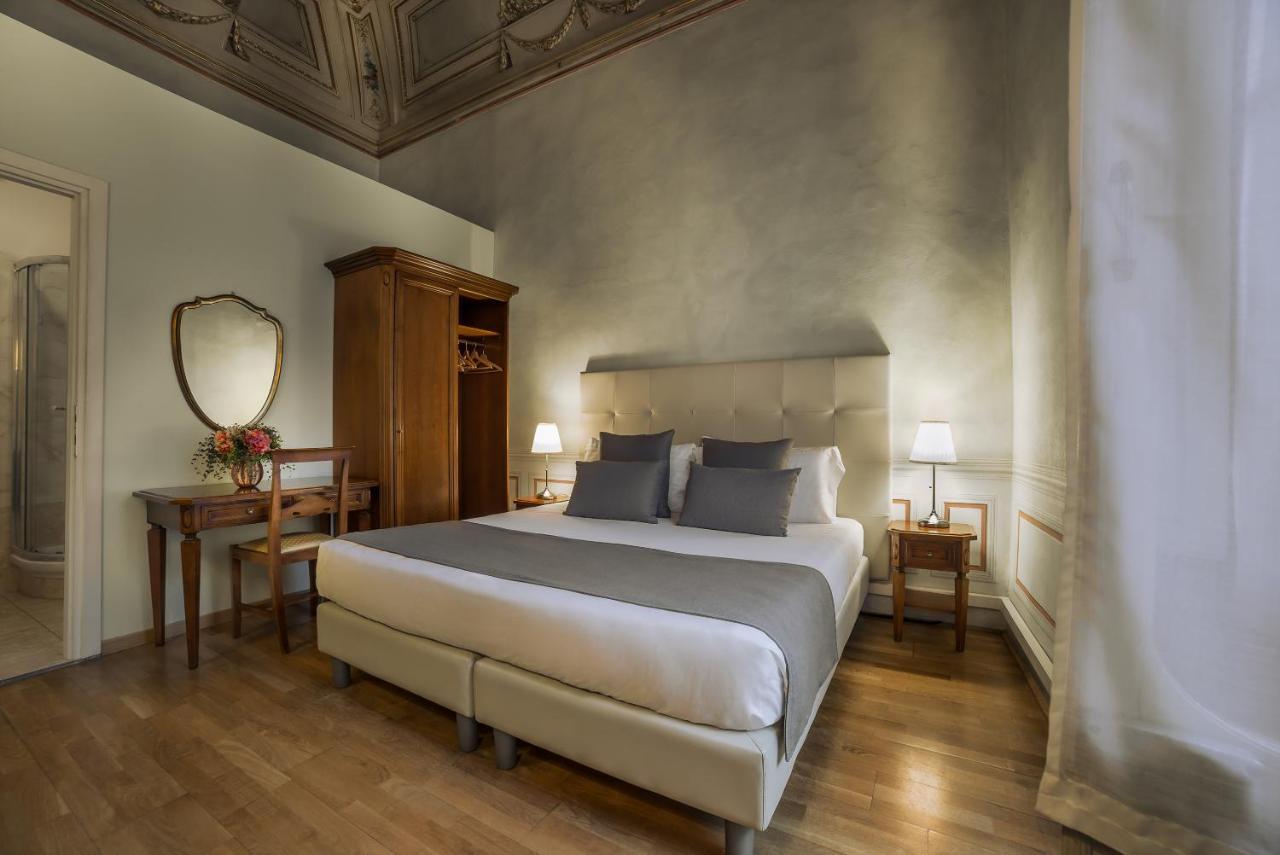Hotel Bretagna Heritage - Alfieri Collezione فلورنس المظهر الخارجي الصورة